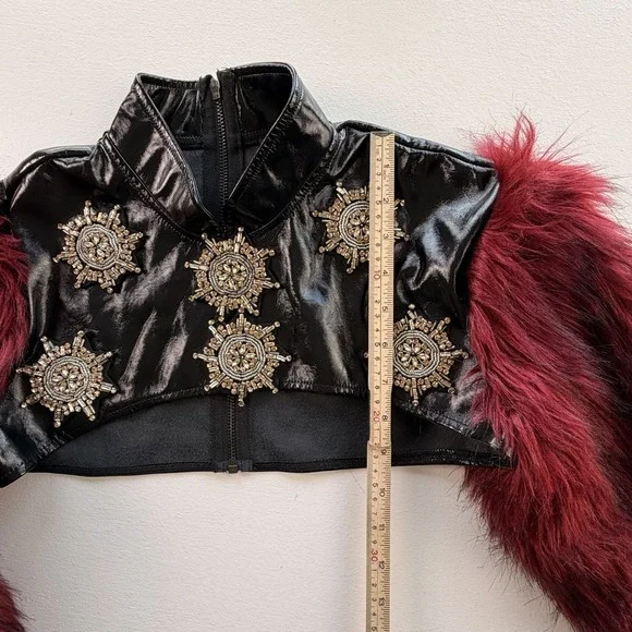 Akira Bolero Wine, Coachella, Boho Glam, Faux Fur, Festival Statement, Size S - Picture 10 of 15
